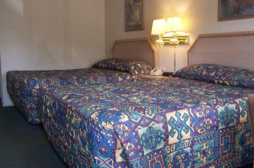 Celebration Inn Lewisburg Δωμάτιο φωτογραφία